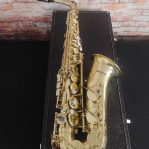 Yamaha YAS-52 Alto Saxophone w/ case