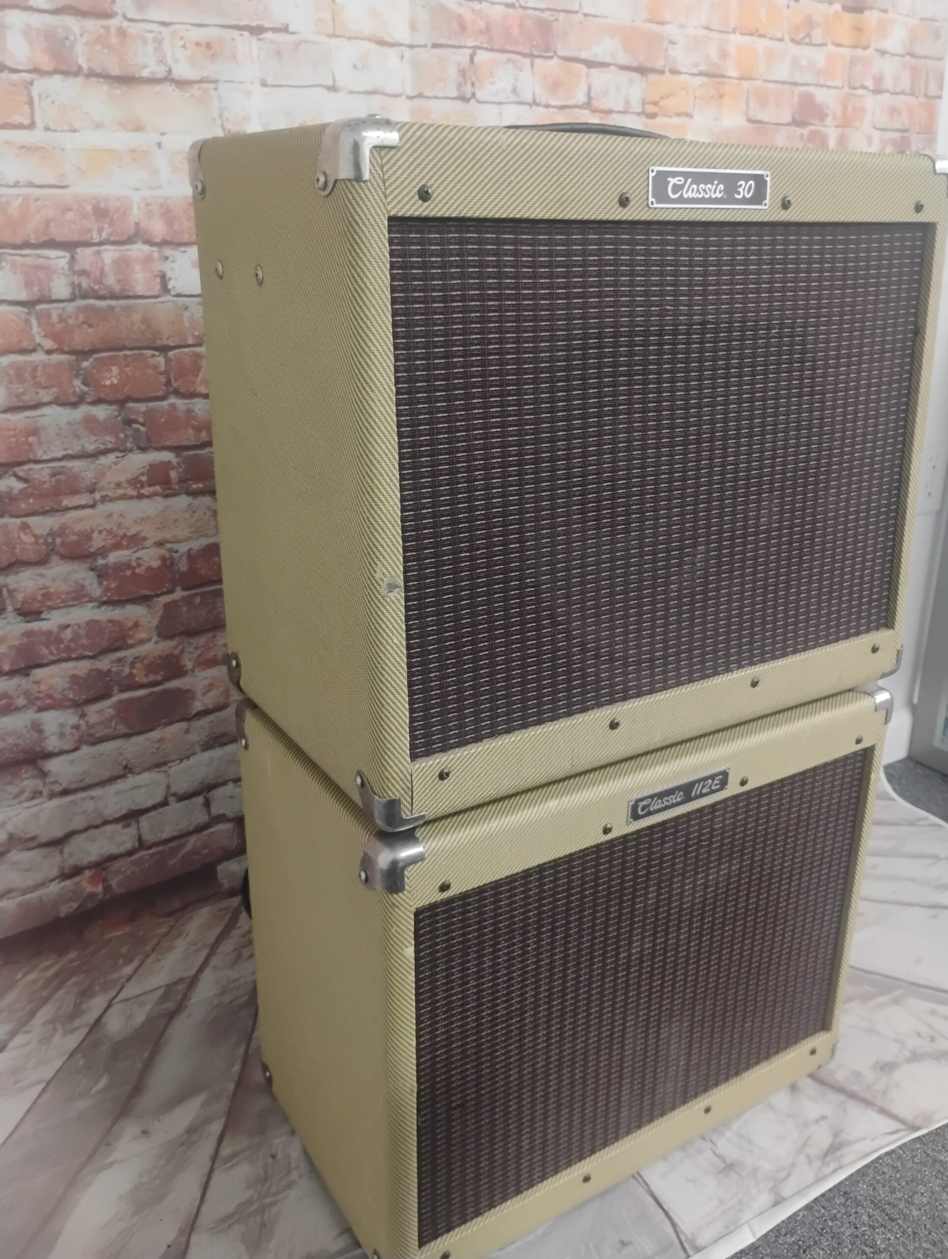 Peavey Classic 30 W/ 112E Cab - Image 20